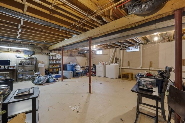 64 Long Court, Cranston, RI 02920