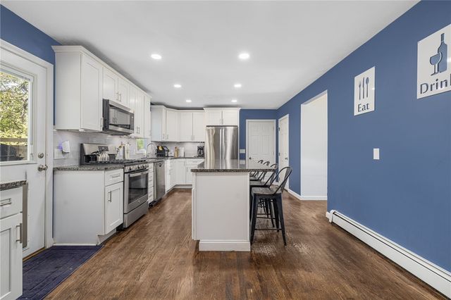 64 Long Court, Cranston, RI 02920
