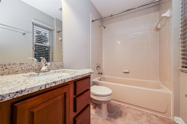 2026 HEARTLAND CIRCLE, Valrico, FL 33594