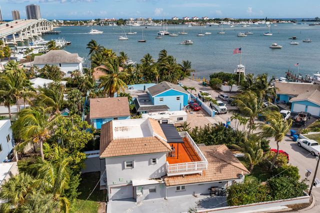 300 E 24th Street, Riviera Beach, FL 33404