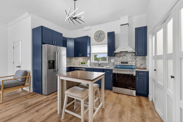 300 E 24th Street, Riviera Beach, FL 33404