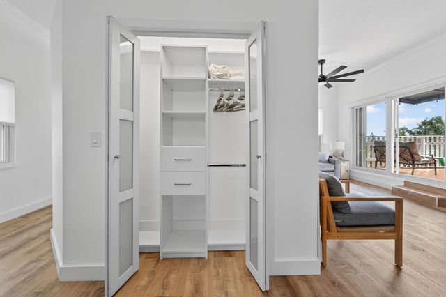 300 E 24th Street, Riviera Beach, FL 33404