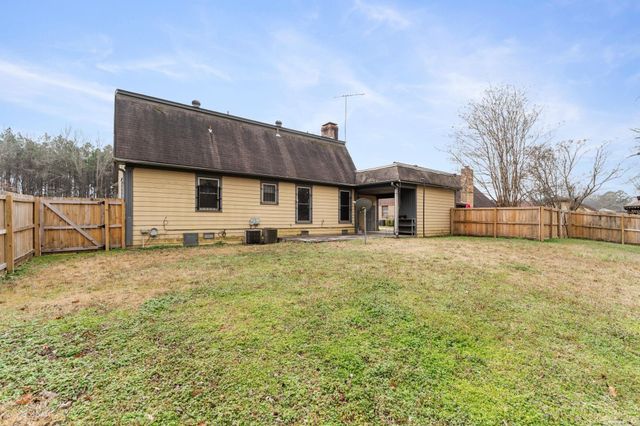 2105 Monticello Court, Pine Bluff, AR 71603