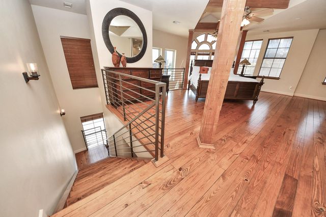 1000 Columbus Street A, Houston, TX 77019