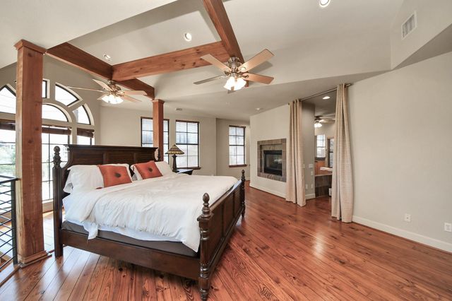 1000 Columbus Street A, Houston, TX 77019