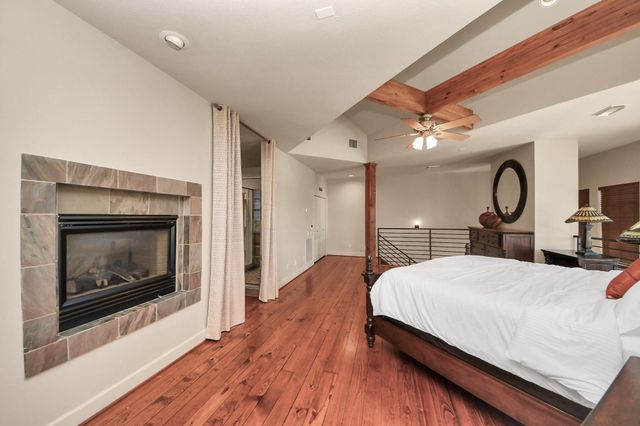 1000 Columbus Street A, Houston, TX 77019
