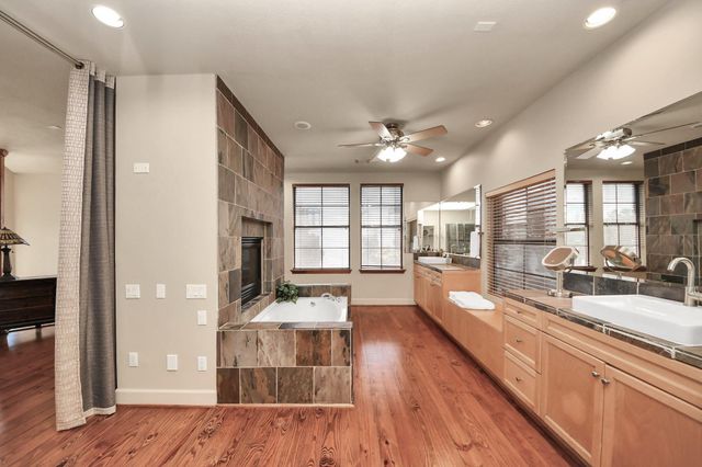 1000 Columbus Street A, Houston, TX 77019