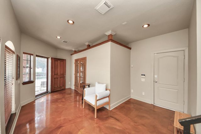 1000 Columbus Street A, Houston, TX 77019