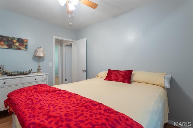 26 W Lakewood Drive, Fenton, MO 63026