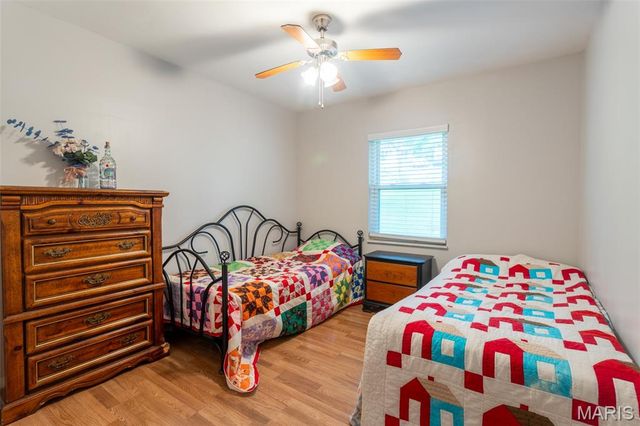 26 W Lakewood Drive, Fenton, MO 63026