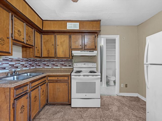 7938 Hammerly Boulevard, Houston, TX 77055