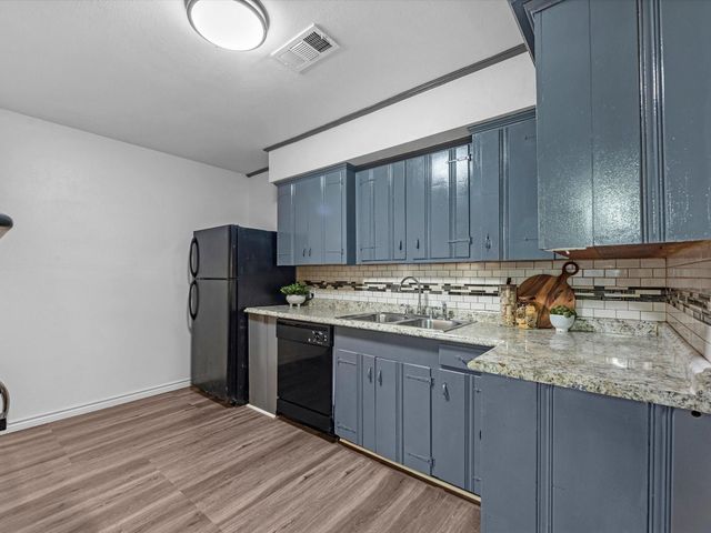 7938 Hammerly Boulevard, Houston, TX 77055