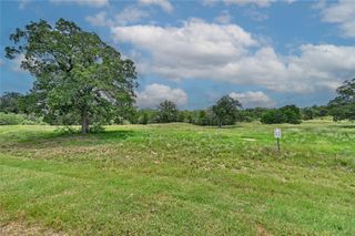 159 Starlight Path, Red Rock, TX 78662