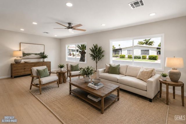 717 45th Street, Bakersfield, CA 93301