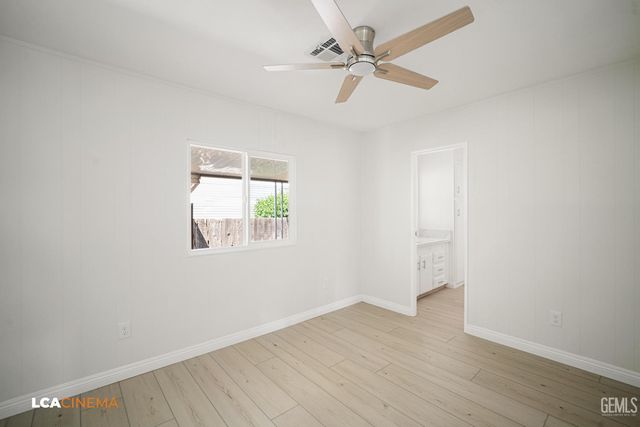 717 45th Street, Bakersfield, CA 93301