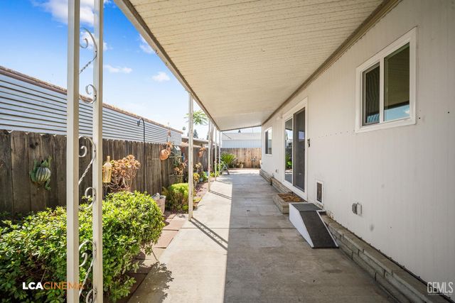 717 45th Street, Bakersfield, CA 93301