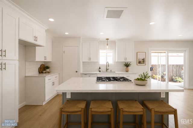 717 45th Street, Bakersfield, CA 93301