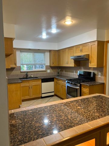 9116 ORLANDO Place NE, Albuquerque, NM 87111