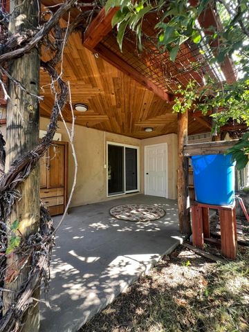 9116 ORLANDO Place NE, Albuquerque, NM 87111