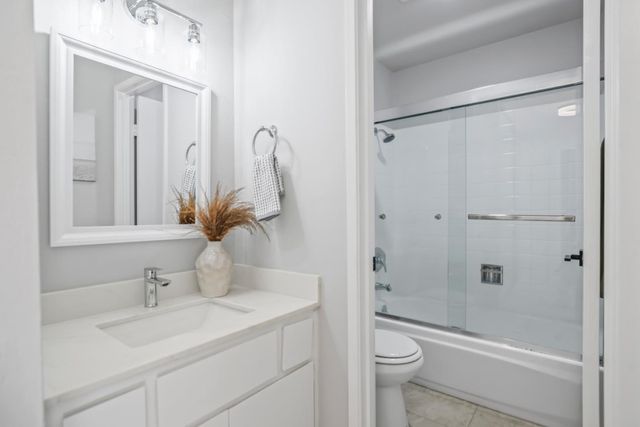 978 Kiely Boulevard E, Santa Clara, CA 95051