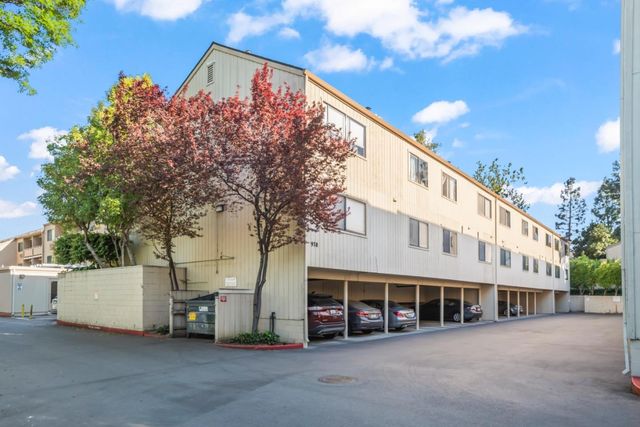 978 Kiely Boulevard E, Santa Clara, CA 95051