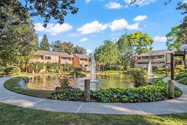 978 Kiely Boulevard E, Santa Clara, CA 95051