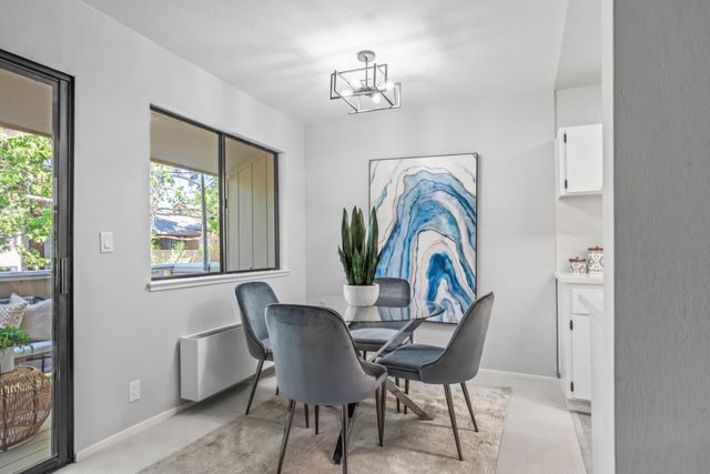 978 Kiely Boulevard E, Santa Clara, CA 95051