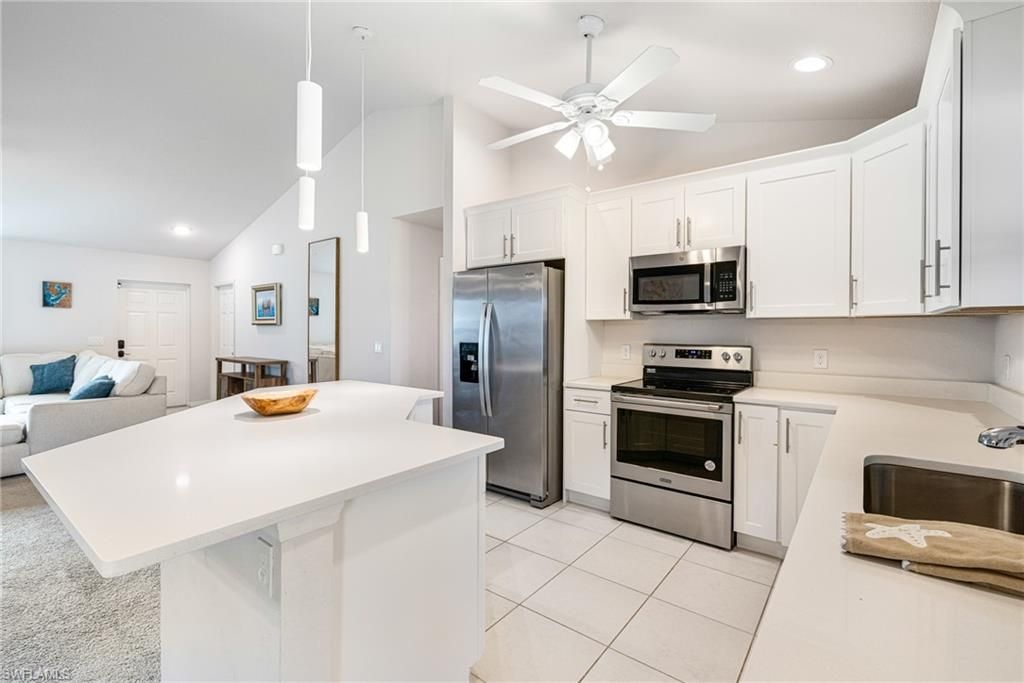 Image 13 of property listing at 1301 SE 23rd TER, Cape Coral, FL 33990