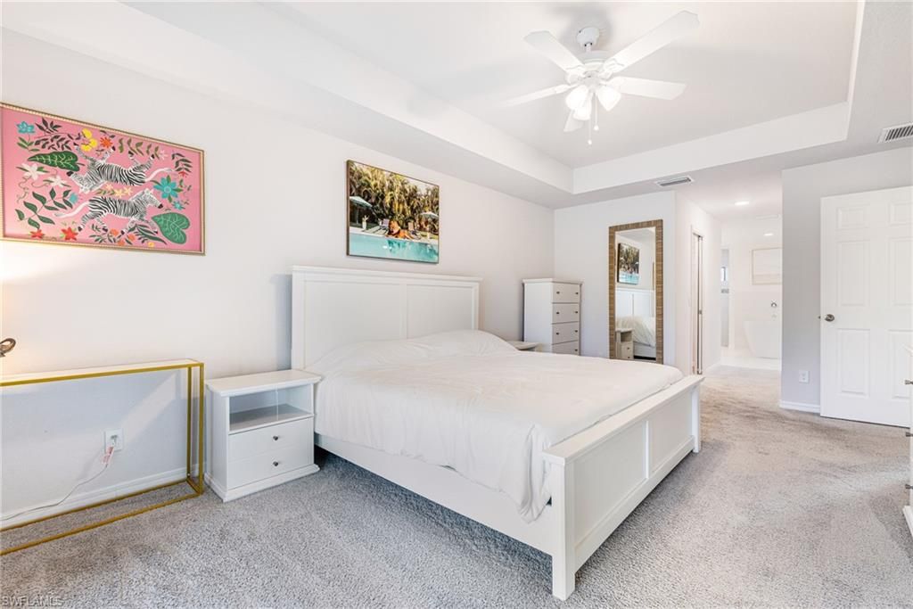 Image 17 of property listing at 1301 SE 23rd TER, Cape Coral, FL 33990