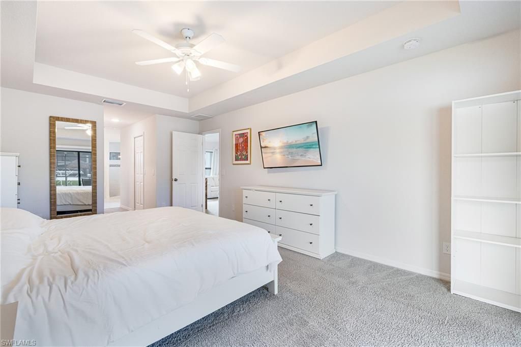 Image 18 of property listing at 1301 SE 23rd TER, Cape Coral, FL 33990