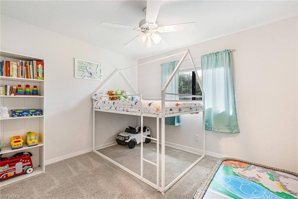 Image 24 of property listing at 1301 SE 23rd TER, Cape Coral, FL 33990