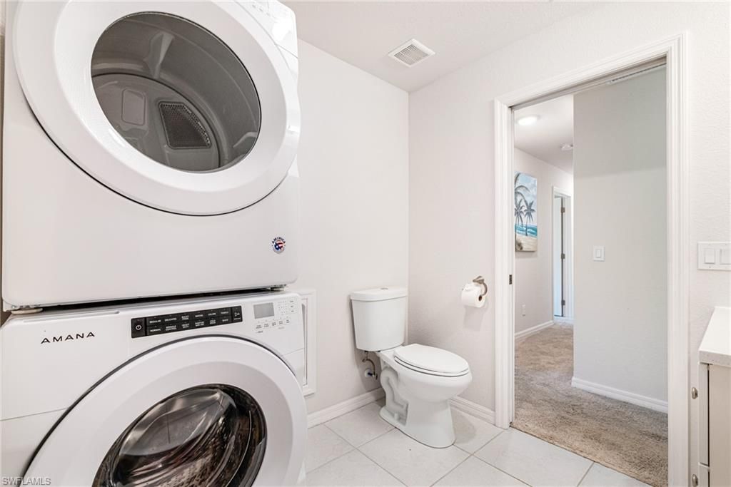 Image 27 of property listing at 1301 SE 23rd TER, Cape Coral, FL 33990