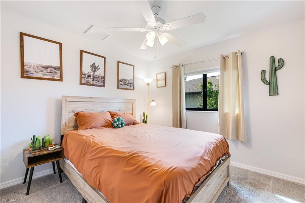 Image 28 of property listing at 1301 SE 23rd TER, Cape Coral, FL 33990