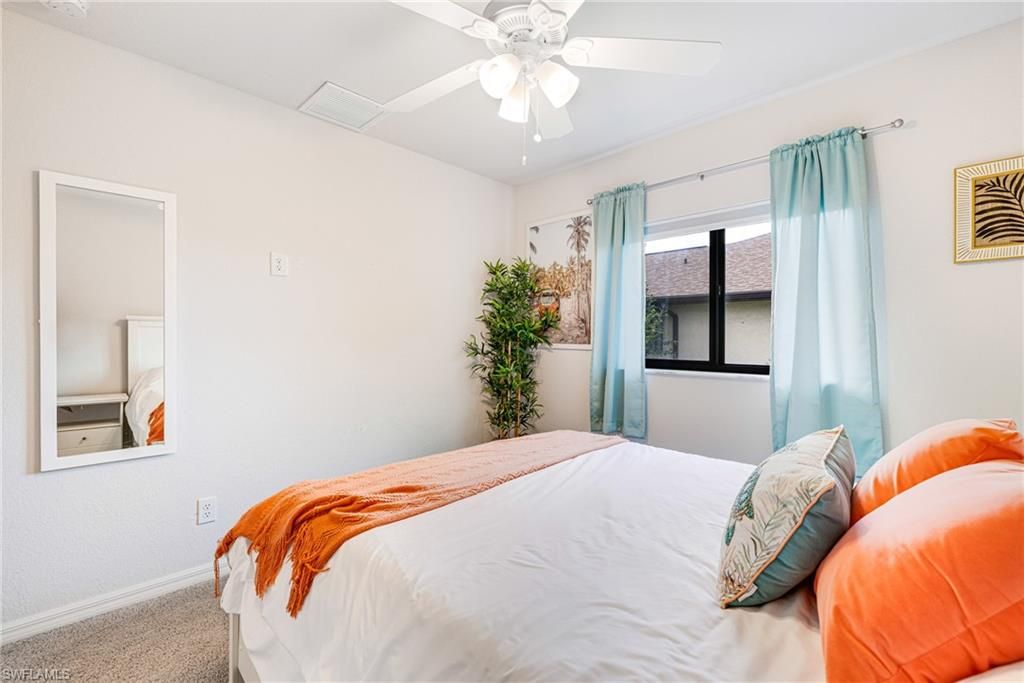 Image 32 of property listing at 1301 SE 23rd TER, Cape Coral, FL 33990