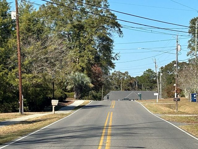 816 N Broad St, Cowarts, AL 36321