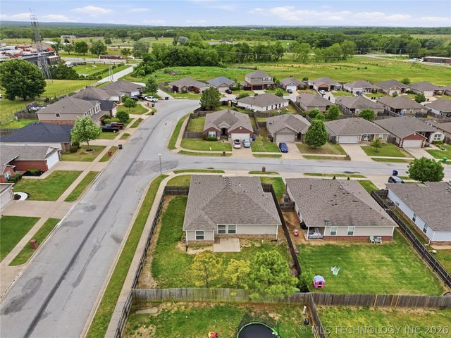6081 E 148th Street S, Bixby, OK 74008