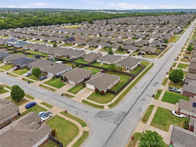 6081 E 148th Street S, Bixby, OK 74008