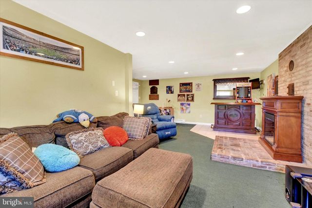 1120 CARDIFF ST, Harrisburg, PA 17109