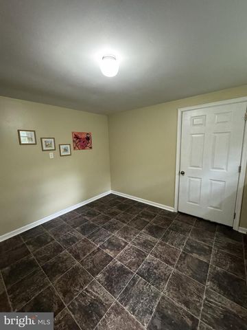 1120 CARDIFF ST, Harrisburg, PA 17109