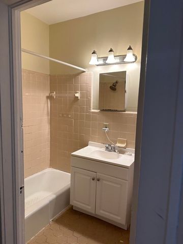 56 Laurens Street C, Charleston, SC 29401