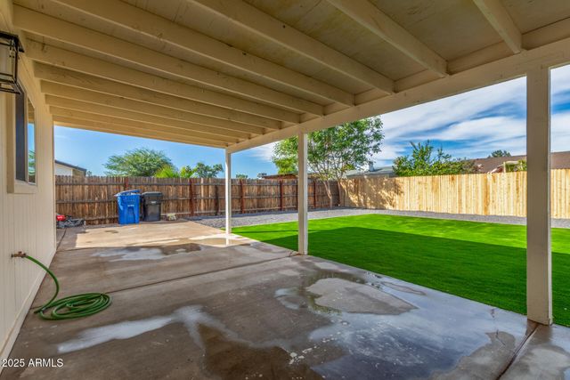 1006 W GRANDVIEW Street, Mesa, AZ 85201