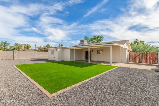 1006 W GRANDVIEW Street, Mesa, AZ 85201