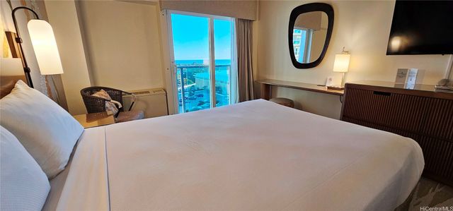 410 Atkinson Drive 1252, Honolulu, HI 96814
