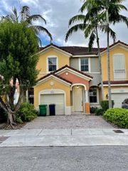 16660 SW 83rd Ln 16660, Miami, FL 33193