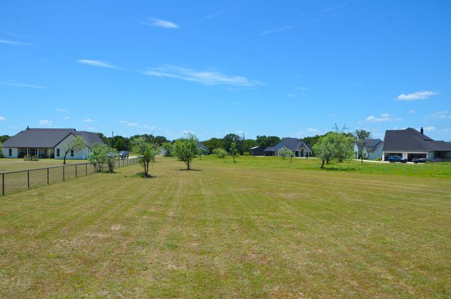 760 Glade Park Court, Azle, TX 76020