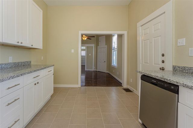 1219 33rd Street 1, Galveston, TX 77550