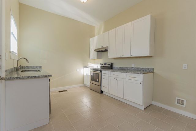 1219 33rd Street 1, Galveston, TX 77550