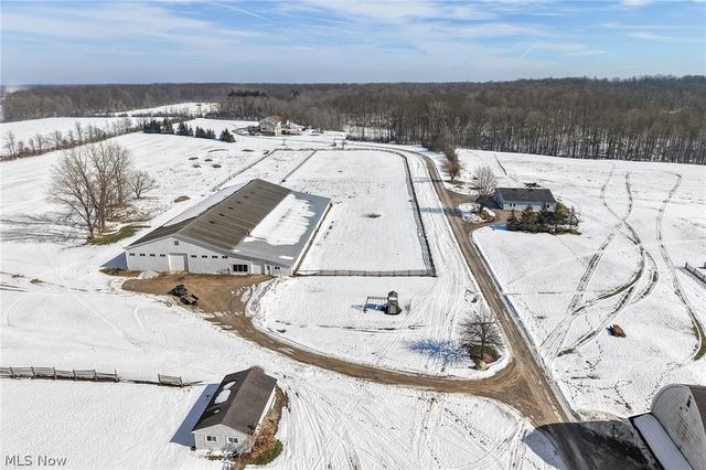 9455 Robinson Road, Chardon, OH 44024