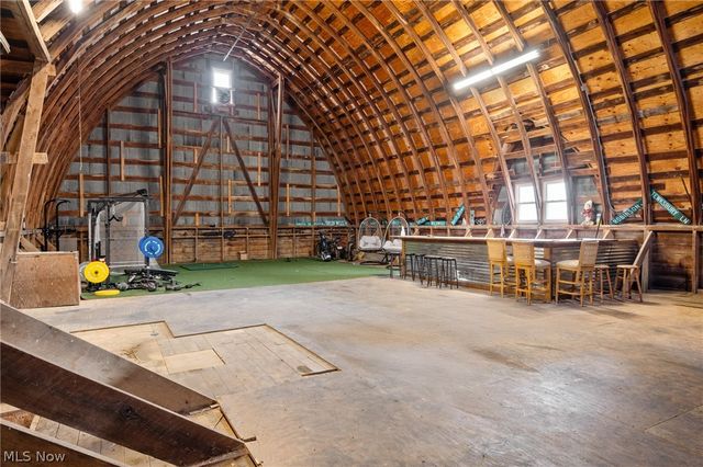 9455 Robinson Road, Chardon, OH 44024