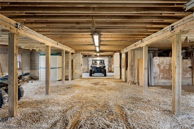 9455 Robinson Road, Chardon, OH 44024